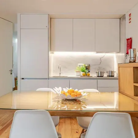 Center Lello And Clerigos 5min Walk With Free Parking * Porto